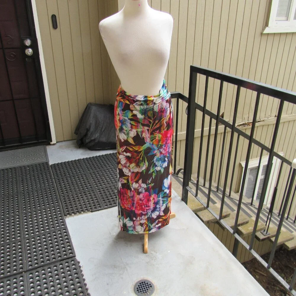 #502  NEW SUMMER DRESS OR LONG SKIRT  (SIZE LARGE) - Picture 4 of 4